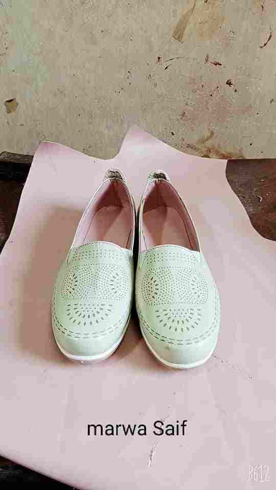 Women's shoes, natural leather, laser engraving, very comfortable stick sole
