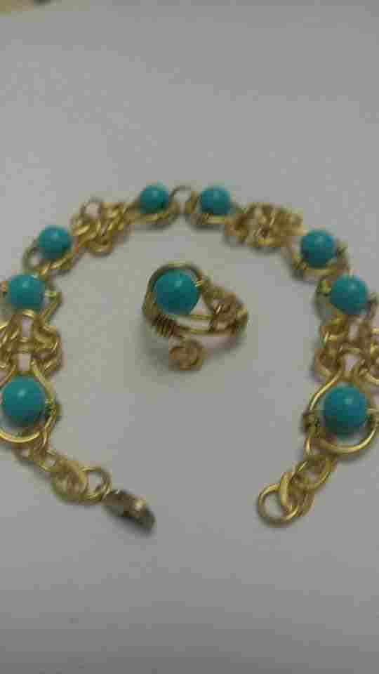 Hand made copper wire set with turquoise beads