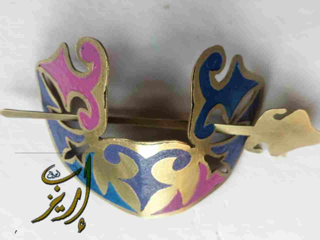 Copper hair pin engraved and colored with enamel colors