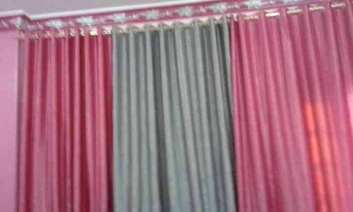 The curtain is classic material plush