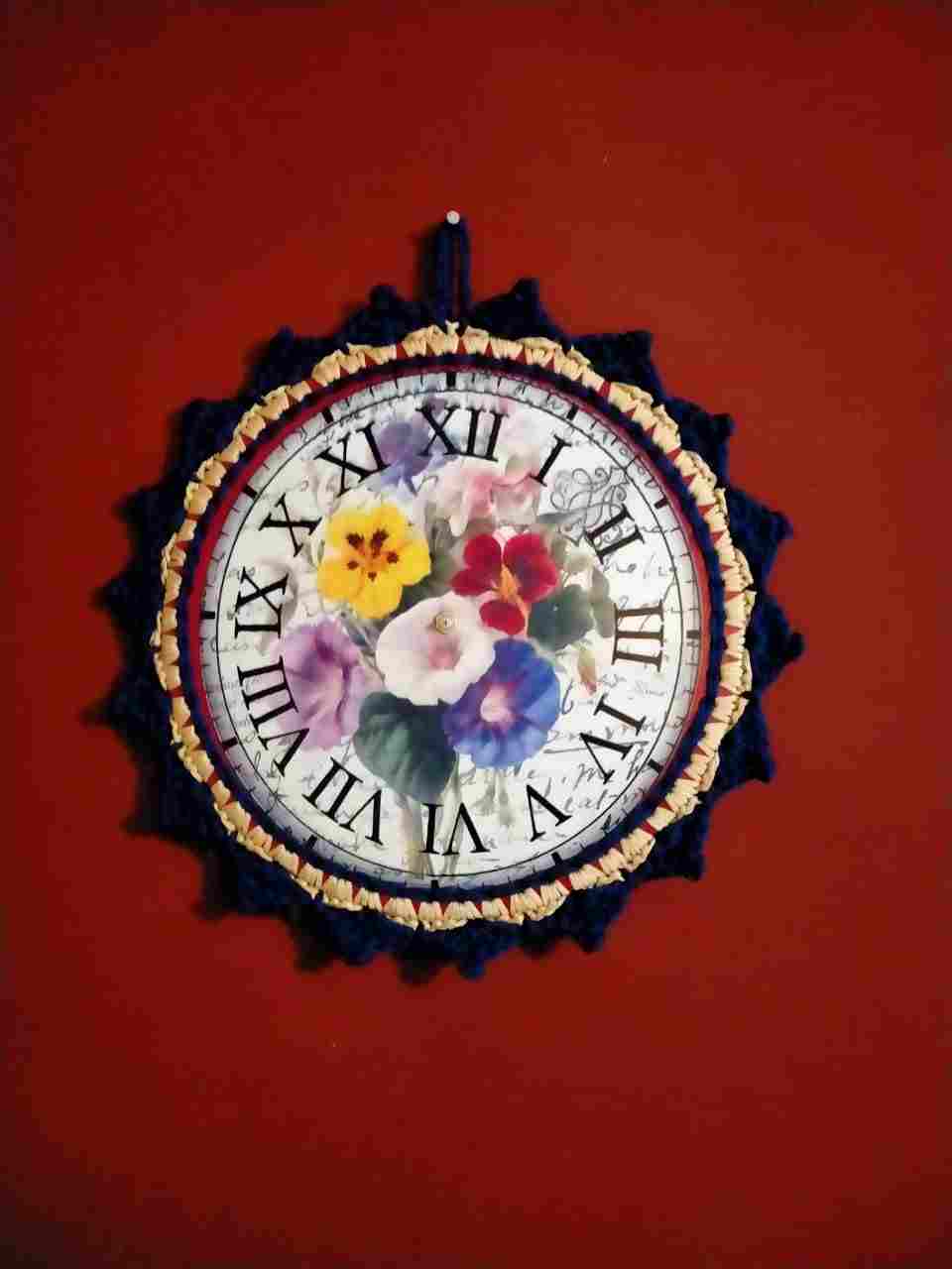 The special watch is embroidered from crochet