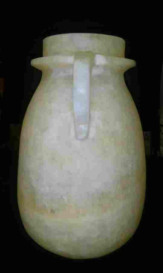 Pot of alabaster