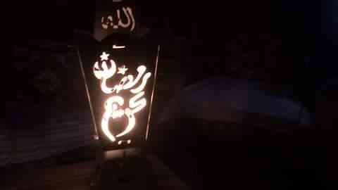 Linterna de madera de Ramadán